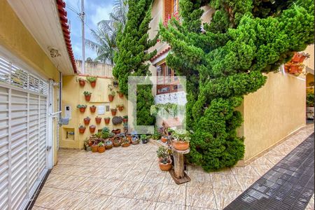 Casa à venda com 300m², 4 quartos e 4 vagasJardim e Quintal