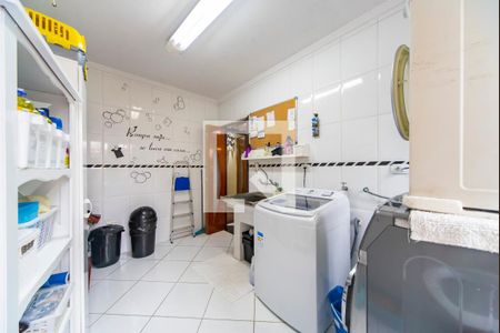 Casa à venda com 300m², 4 quartos e 4 vagasÁrea de Serviço