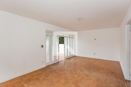 Sala de casa à venda com 4 quartos, 180m² em Vila Santo Estéfano, São Paulo