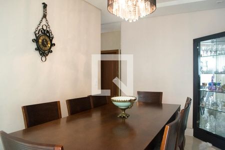 Sala de jantar de casa à venda com 4 quartos, 200m² em Jardim São Paulo, São Paulo