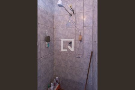 Casa à venda com 250m², 3 quartos e 2 vagasBanheiro