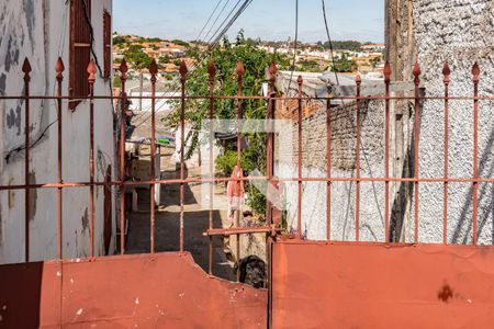 Casa à venda com 250m², 3 quartos e 2 vagasQuintal