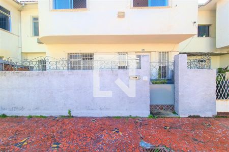 Casa de condomínio para alugar com 130m², 3 quartos e sem vagaFachada da Casa