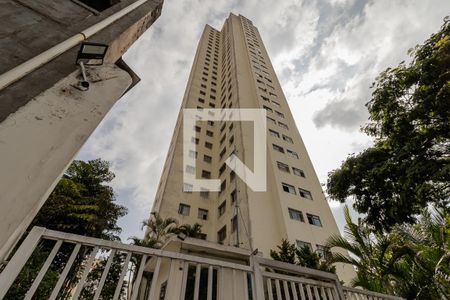 Apartamento à venda com 40m², 1 quarto e 1 vaga Apartamento à venda com 40m², 1 quarto e 1 vagaFachada