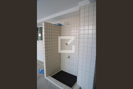 Apartamento para alugar com 70m², 2 quartos e 1 vagaDucha