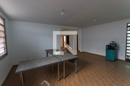 Sala de casa para alugar com 4 quartos, 230m² em Setor Oeste, Goiânia