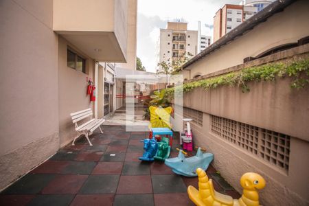 Apartamento para alugar com 80m², 2 quartos e 1 vaga Apartamento para alugar com 80m², 2 quartos e 1 vagaÁrea Comum - Playground