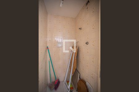 Apartamento para alugar com 80m², 2 quartos e 1 vaga Apartamento para alugar com 80m², 2 quartos e 1 vagaBanheiro de Serviço