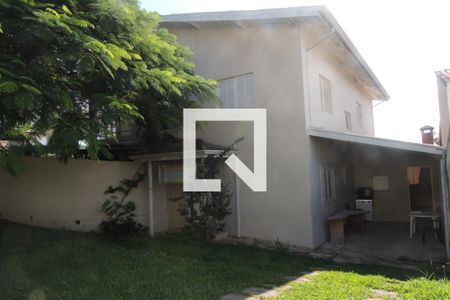 Casa de condomínio à venda com 440m², 4 quartos e 2 vagasFachada