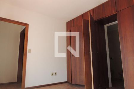 Casa de condomínio à venda com 440m², 4 quartos e 2 vagasSuíte 2