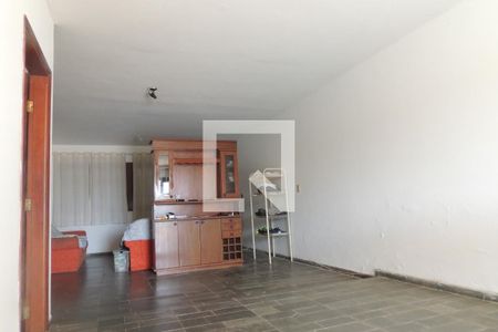 Sala de casa de condomínio à venda com 4 quartos, 440m² em Loteamento Caminhos de São Conrado (sousas), Campinas