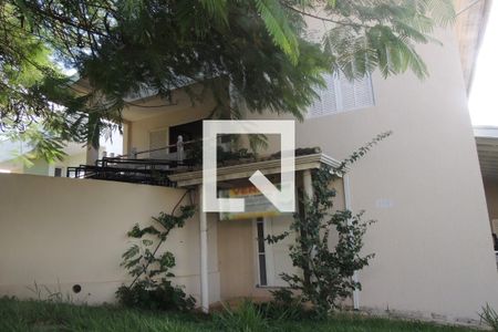 Casa de condomínio à venda com 440m², 4 quartos e 2 vagasFachada