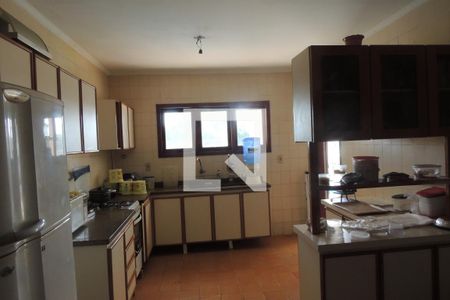 Casa de condomínio à venda com 440m², 4 quartos e 2 vagasCozinha