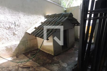 Casa de condomínio à venda com 440m², 4 quartos e 2 vagasCanil