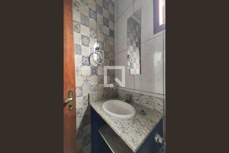 Casa à venda com 274m², 2 quartos e 4 vagasBanheiro 4