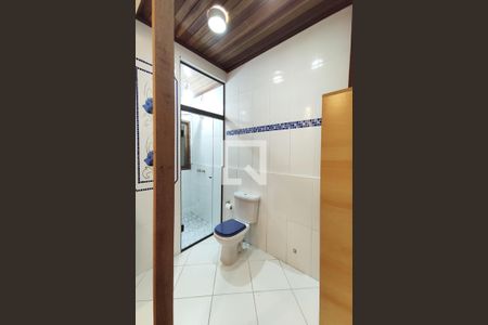 Casa à venda com 274m², 2 quartos e 4 vagasBanheiro da Suíte