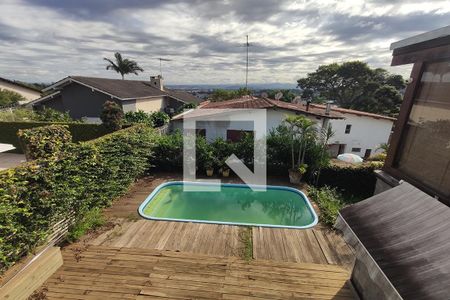 Casa à venda com 274m², 2 quartos e 4 vagasPiscina