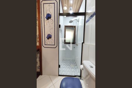 Casa à venda com 274m², 2 quartos e 4 vagasBanheiro da Suíte