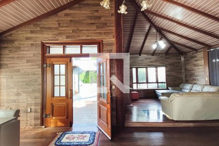 Casa à venda com 274m², 2 quartos e 4 vagasSala 2