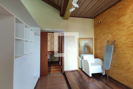 Casa à venda com 274m², 2 quartos e 4 vagasCloset