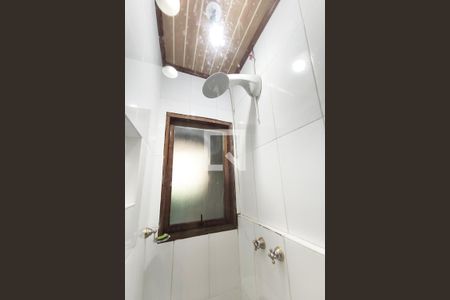 Casa à venda com 274m², 2 quartos e 4 vagasBanheiro da Suíte