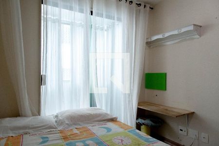 Quarto de apartamento para alugar com 3 quartos, 85m² em Recreio dos Bandeirantes, Rio de Janeiro