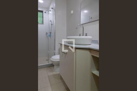 Apartamento para alugar com 85m², 3 quartos e 2 vagas Apartamento para alugar com 85m², 3 quartos e 2 vagasBanheiro social