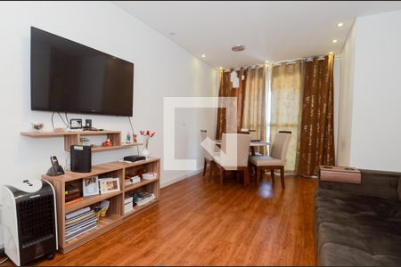 Sala de apartamento à venda com 3 quartos, 74m² em Vila Barros, Guarulhos