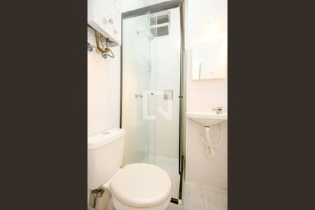 Banheiro  de apartamento para alugar com 1 quarto, 36m² em Copacabana, Rio de Janeiro
