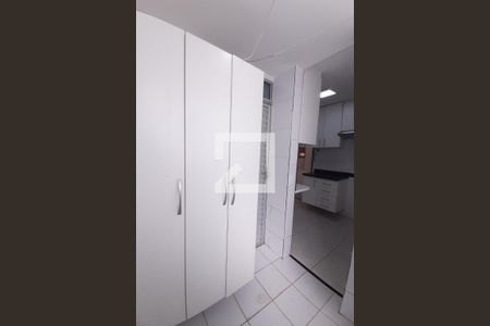 Apartamento à venda com 100m², 3 quartos e 2 vagas Apartamento à venda com 100m², 3 quartos e 2 vagasÁrea de Serviço