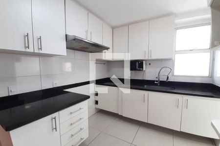Apartamento à venda com 100m², 3 quartos e 2 vagas Apartamento à venda com 100m², 3 quartos e 2 vagasCozinha