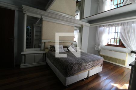 Casa à venda com 290m², 3 quartos e 3 vagasQuarto da Suíte