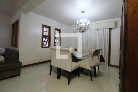 Sala de Estar Com Varanda de casa à venda com 3 quartos, 290m² em Marechal Rondon, Canoas