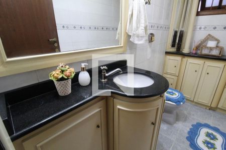 Casa à venda com 290m², 3 quartos e 3 vagasBanheiro Social