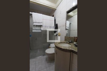 Casa à venda com 290m², 3 quartos e 3 vagasBanheiro Auxiliar