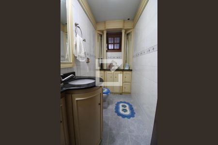 Casa à venda com 290m², 3 quartos e 3 vagasBanheiro Social