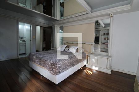 Casa à venda com 290m², 3 quartos e 3 vagasQuarto da Suíte