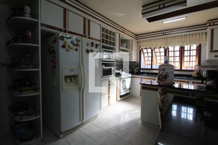 Casa à venda com 290m², 3 quartos e 3 vagasCozinha