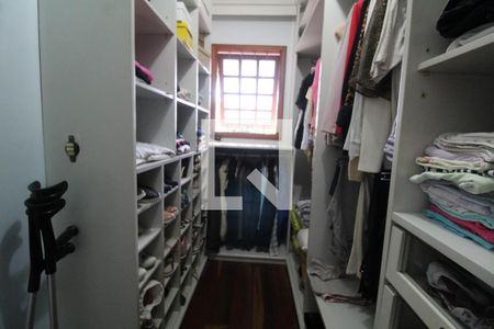 Casa à venda com 290m², 3 quartos e 3 vagasCloset da Suíte