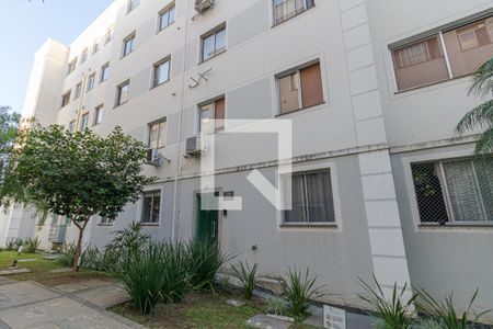 Fachada do bloco de apartamento à venda com 2 quartos, 44m² em Rubem Berta, Porto Alegre