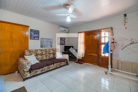 Sala  de casa à venda com 3 quartos, 150m² em Sarandi, Porto Alegre