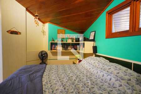 Casa à venda com 352m², 3 quartos e 4 vagasSuíte 2