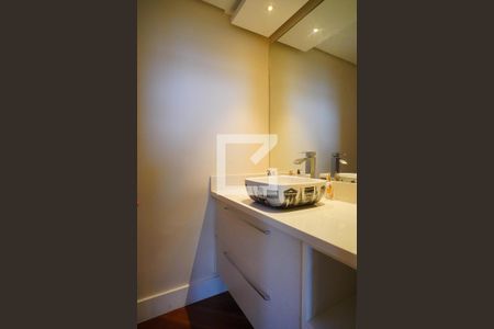 Lavabo de casa à venda com 3 quartos, 352m² em Chácara das Pedras, Porto Alegre