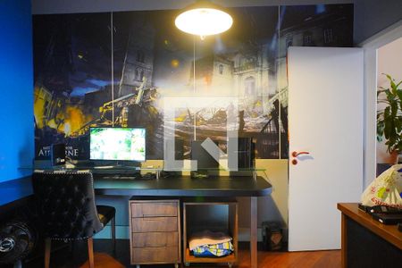 Escritório de casa à venda com 3 quartos, 352m² em Chácara das Pedras, Porto Alegre