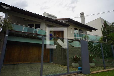 Casa à venda com 352m², 3 quartos e 4 vagasFachada da Casa