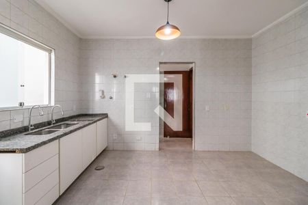 Casa de condomínio para alugar com 360m², 4 quartos e 4 vagasCozinha