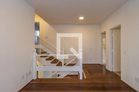 Casa de condomínio para alugar com 360m², 4 quartos e 4 vagasSala Íntima