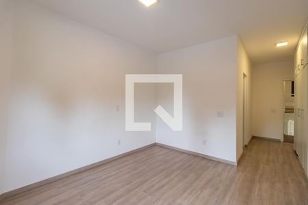 Casa de condomínio para alugar com 360m², 4 quartos e 4 vagasSuíte 1