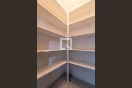 Casa de condomínio para alugar com 360m², 4 quartos e 4 vagasDespensa