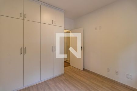 Casa de condomínio para alugar com 360m², 4 quartos e 4 vagasQuarto 2